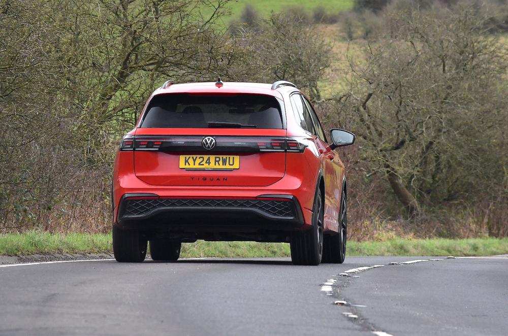VW Tiguan rear cornering