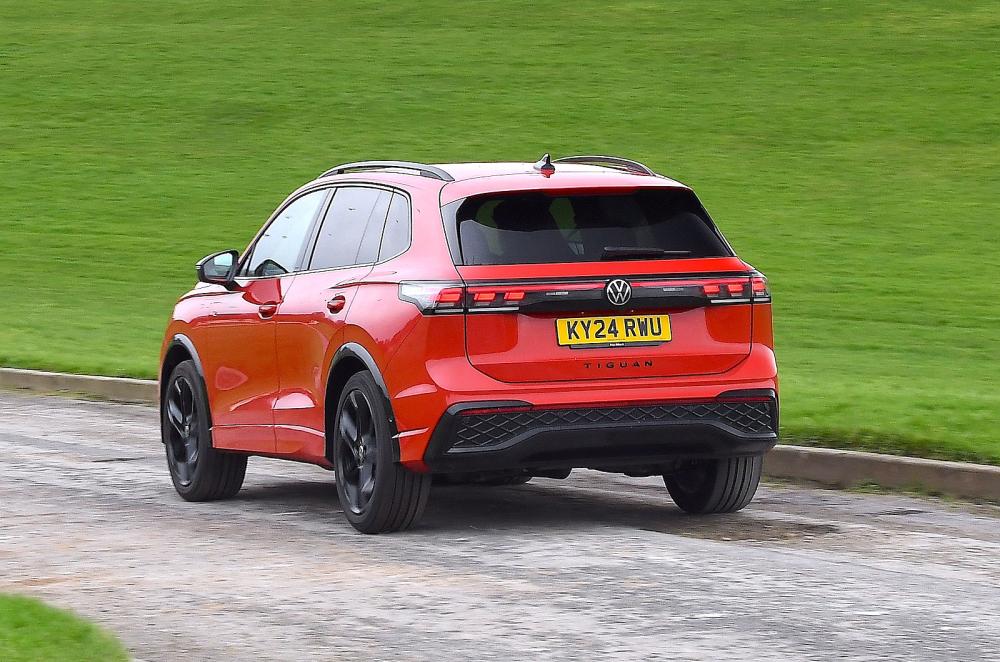 VW Tiguan rear left driving
