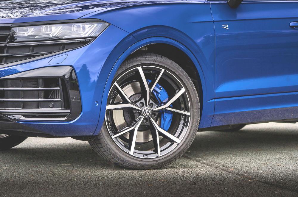 VW Touareg R alloy wheel