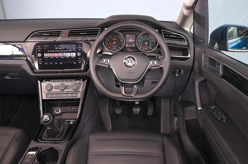 VW Touran dashboard