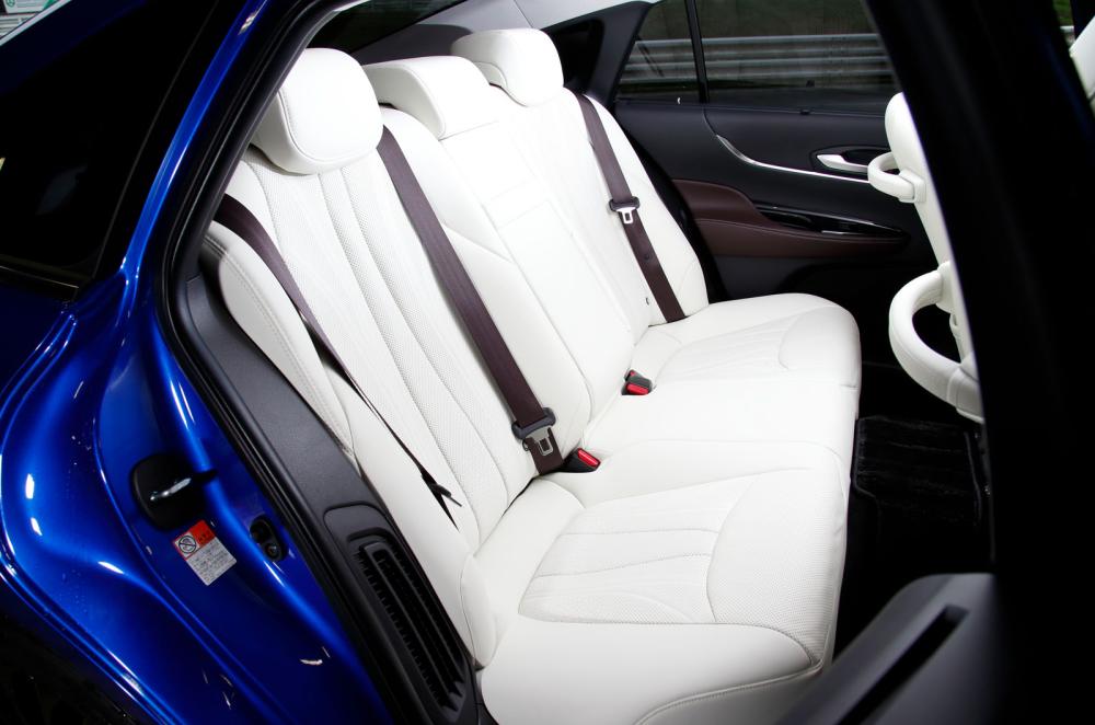 Toyota Mirai 2021 interior rear seats