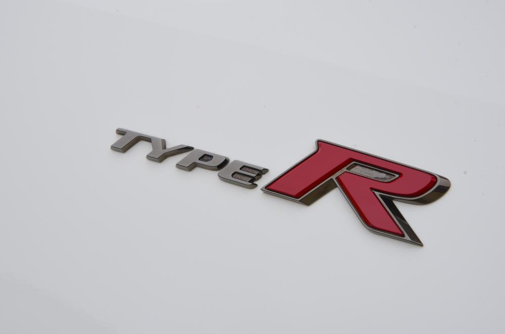 Honda Civic Type R 2021 badge detail