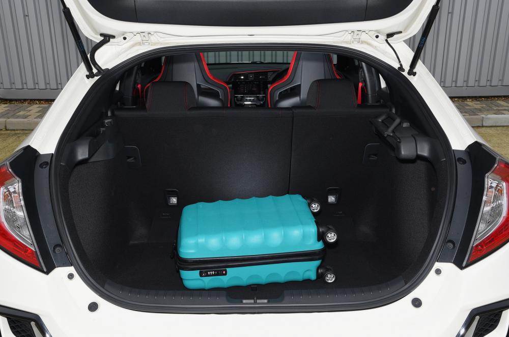 Honda Civic Type R 2021 boot open