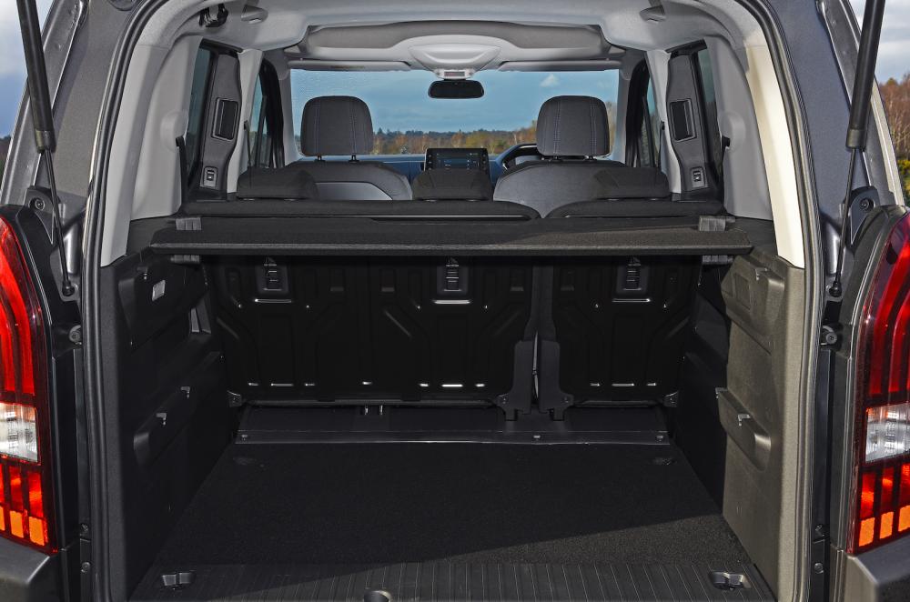 Peugeot e-Rifter 2022 boot open