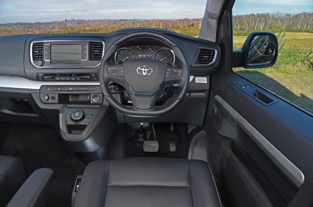 Toyota Proace Verso 2022 interior dashboard