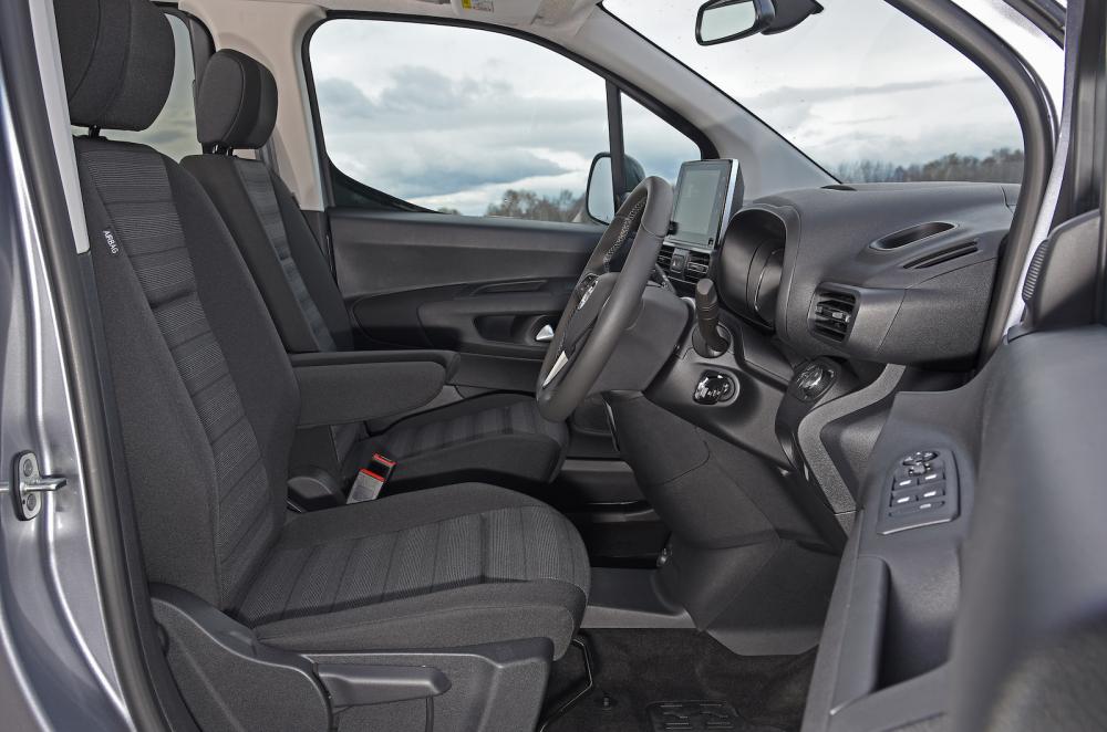 Vauxhall Combo-e Life 2022 interior front seats