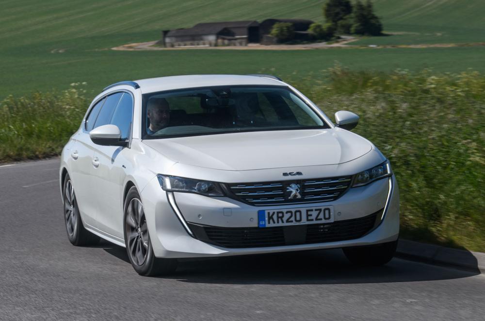 Peugeot 508 SW 2021 front cornering