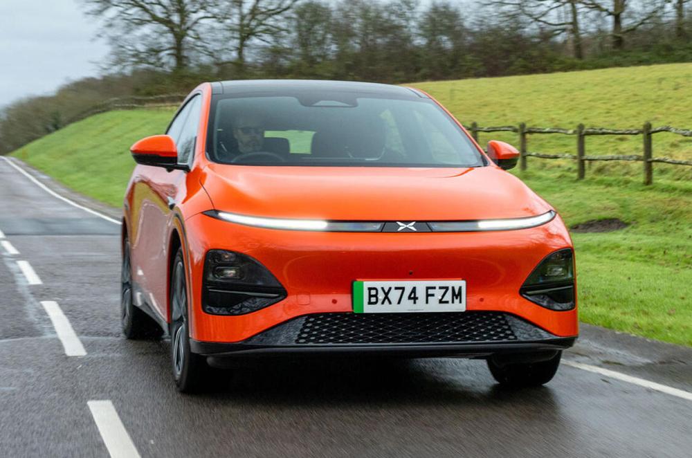 XPeng G6 nose driving