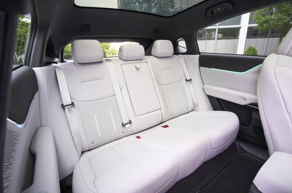 XPeng G6 rear seats