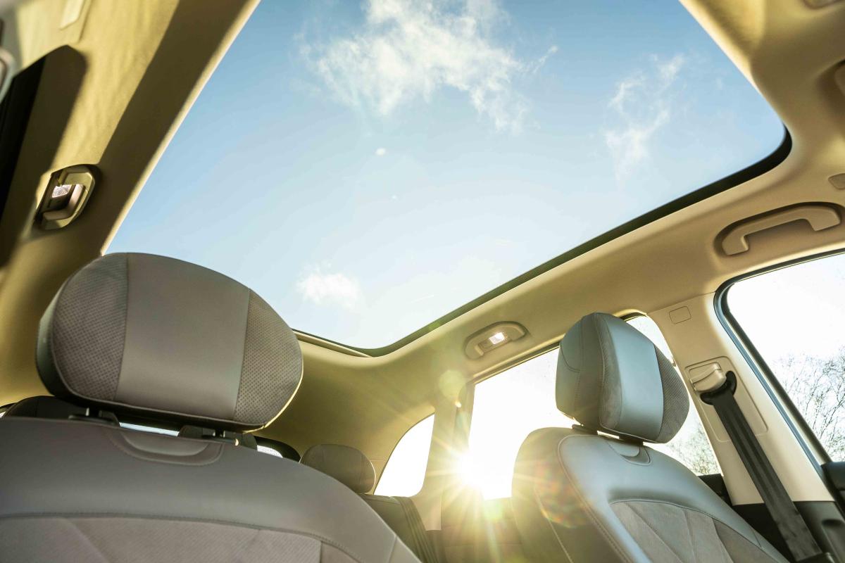 MG S6 interior