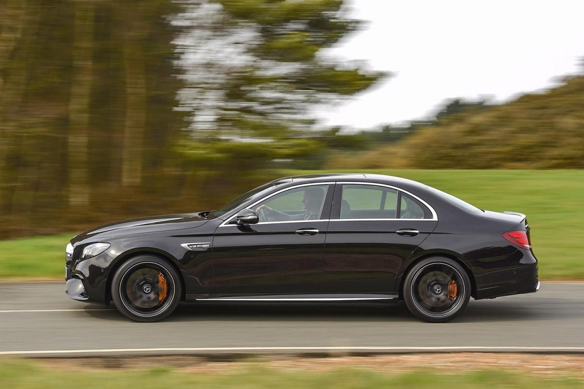 New BMW M5 vs Mercedes-AMG E63 S