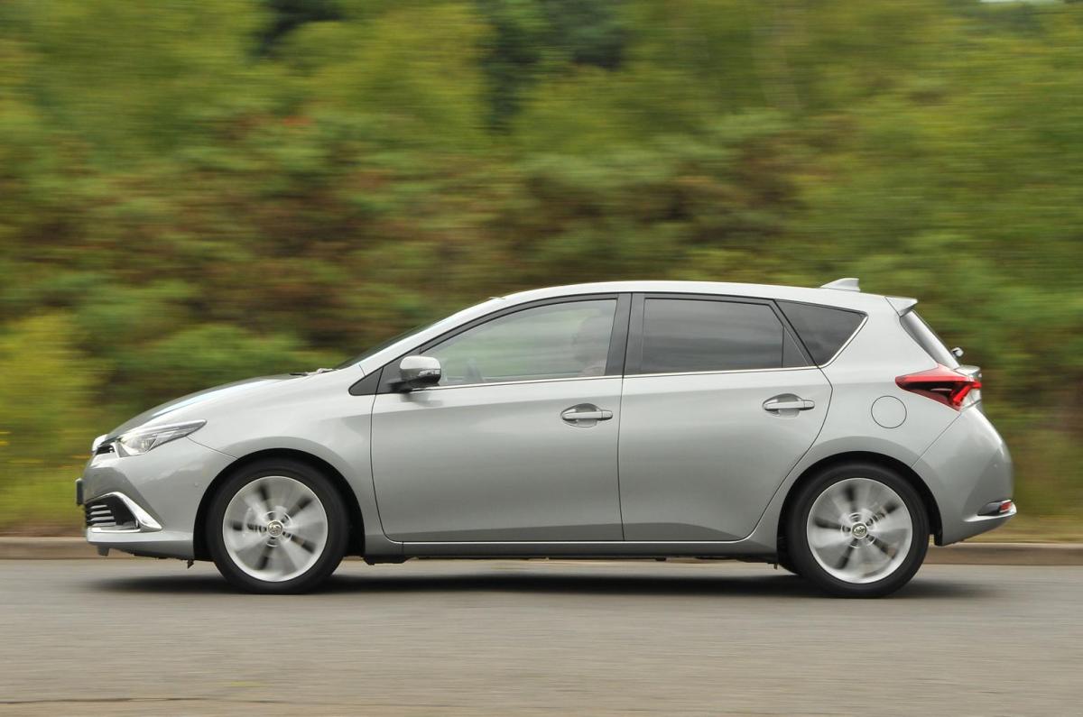 Used Toyota Auris Hatchback (12-19)