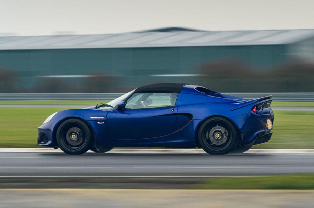 Lotus Elise Sport 240 FE side