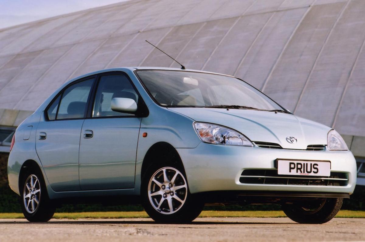 Toyota Prius Saloon (00 - 03)
