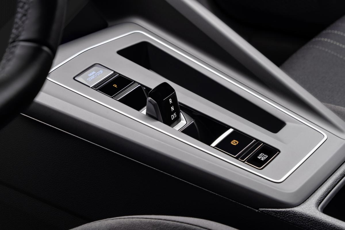 Volkswagen Golf Alltrack 2021 interior detail