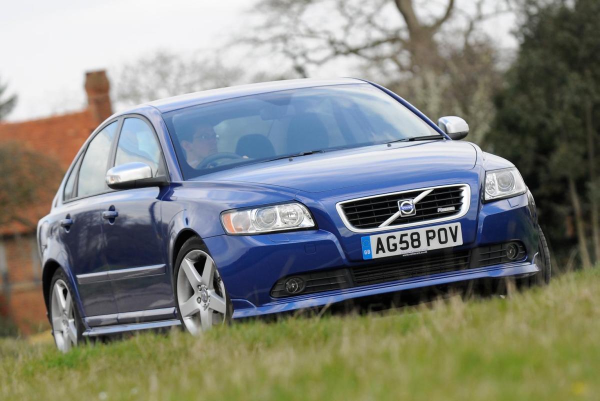 Volvo S40 saloon (04 - 12)