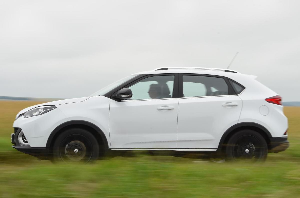 MG GS vs Suzuki Vitara