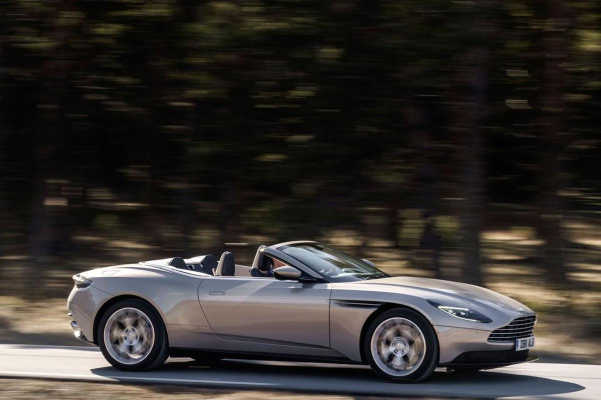 Aston Martin DB11 Volante