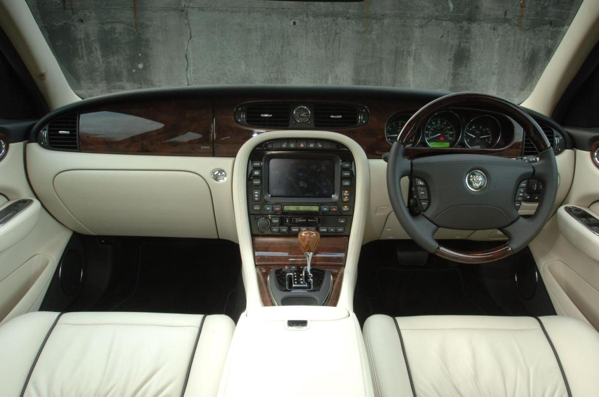 Jaguar XJ Saloon (03 - 09)
