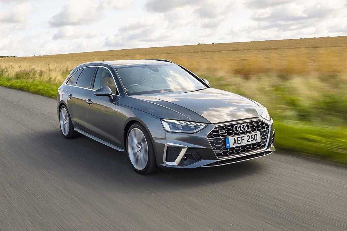 Audi A4 Avant 2021 front right tracking