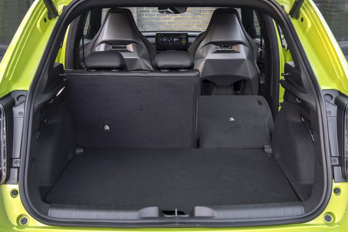 Abarth 600e boot