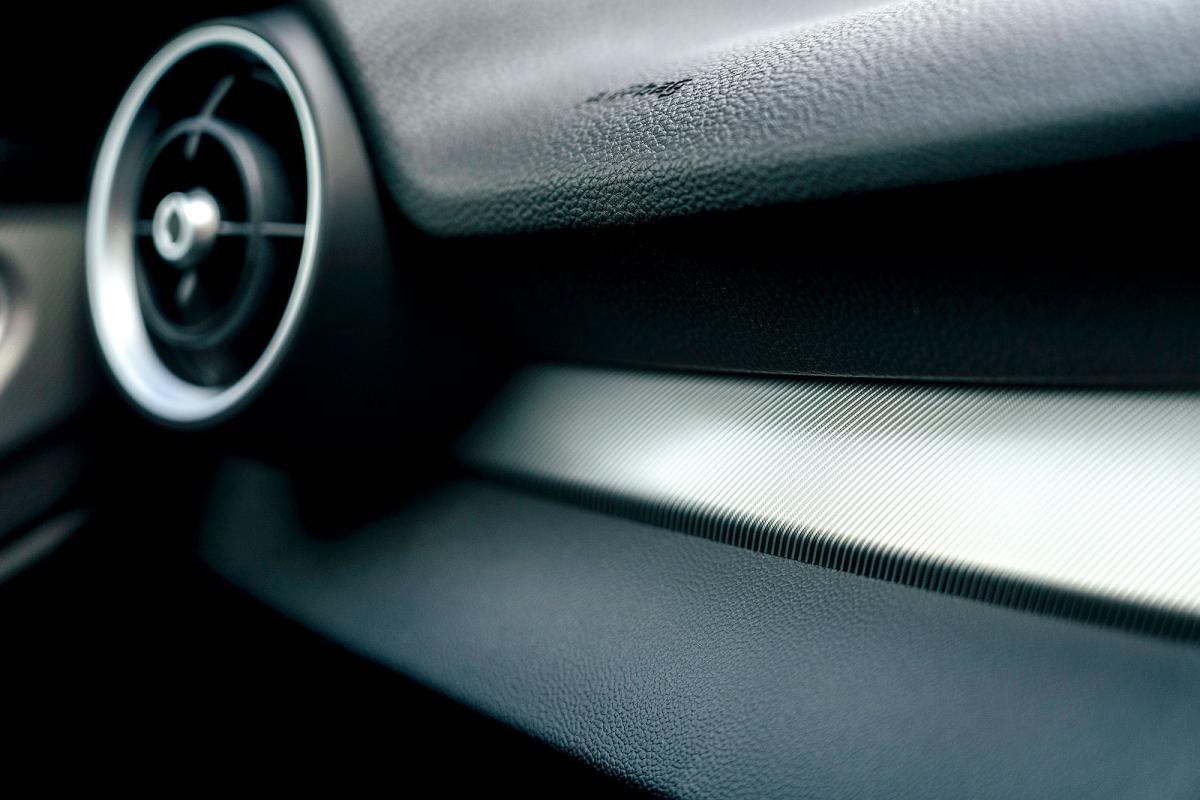Alfa Romeo Giulia dashboard detail