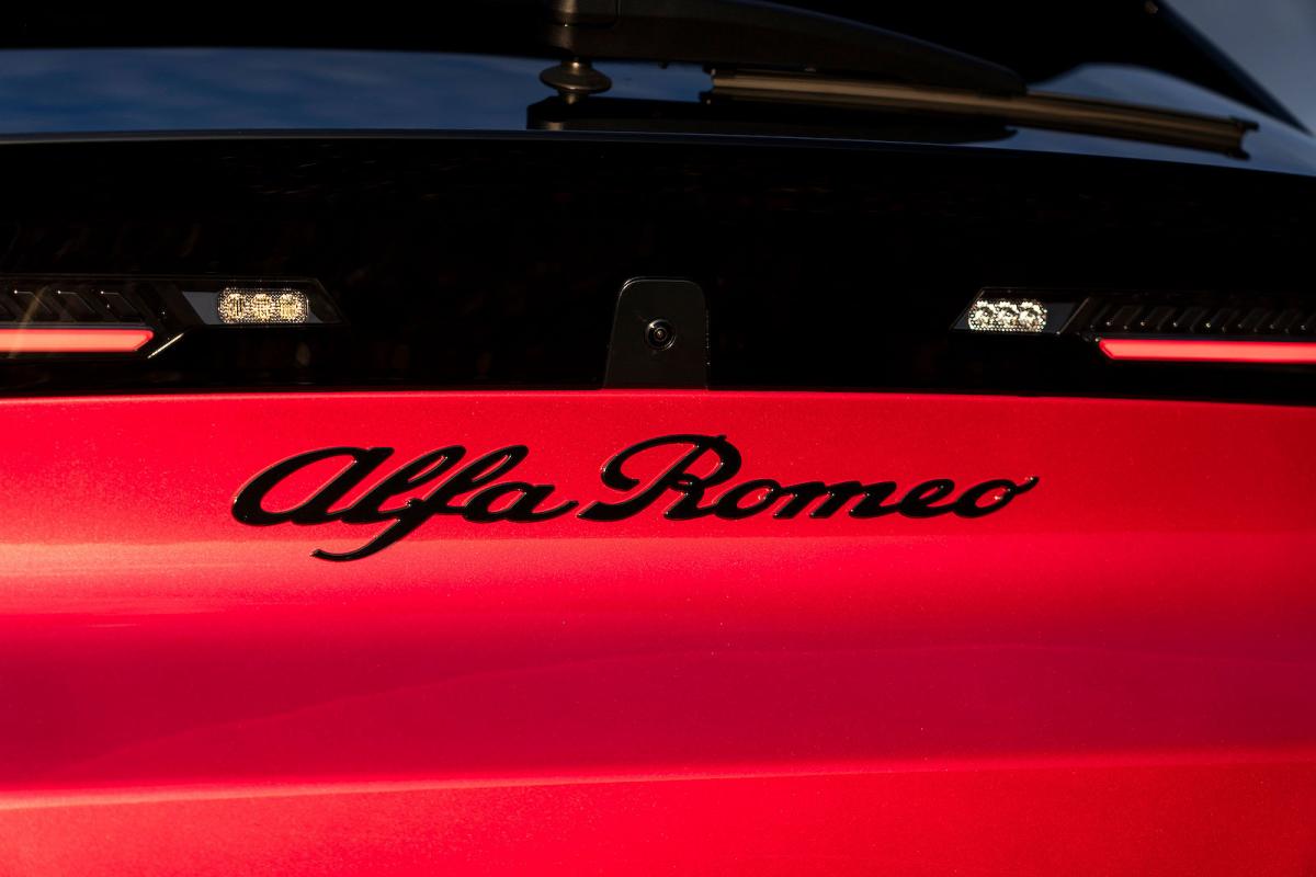 Alfa Romeo Junior Elettrica rear badge