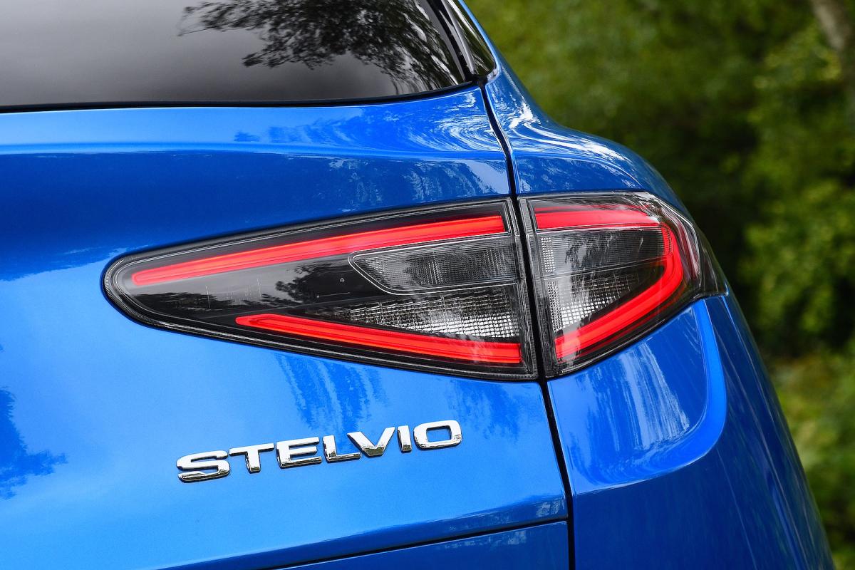Alfa Romeo Stelvio rear lights
