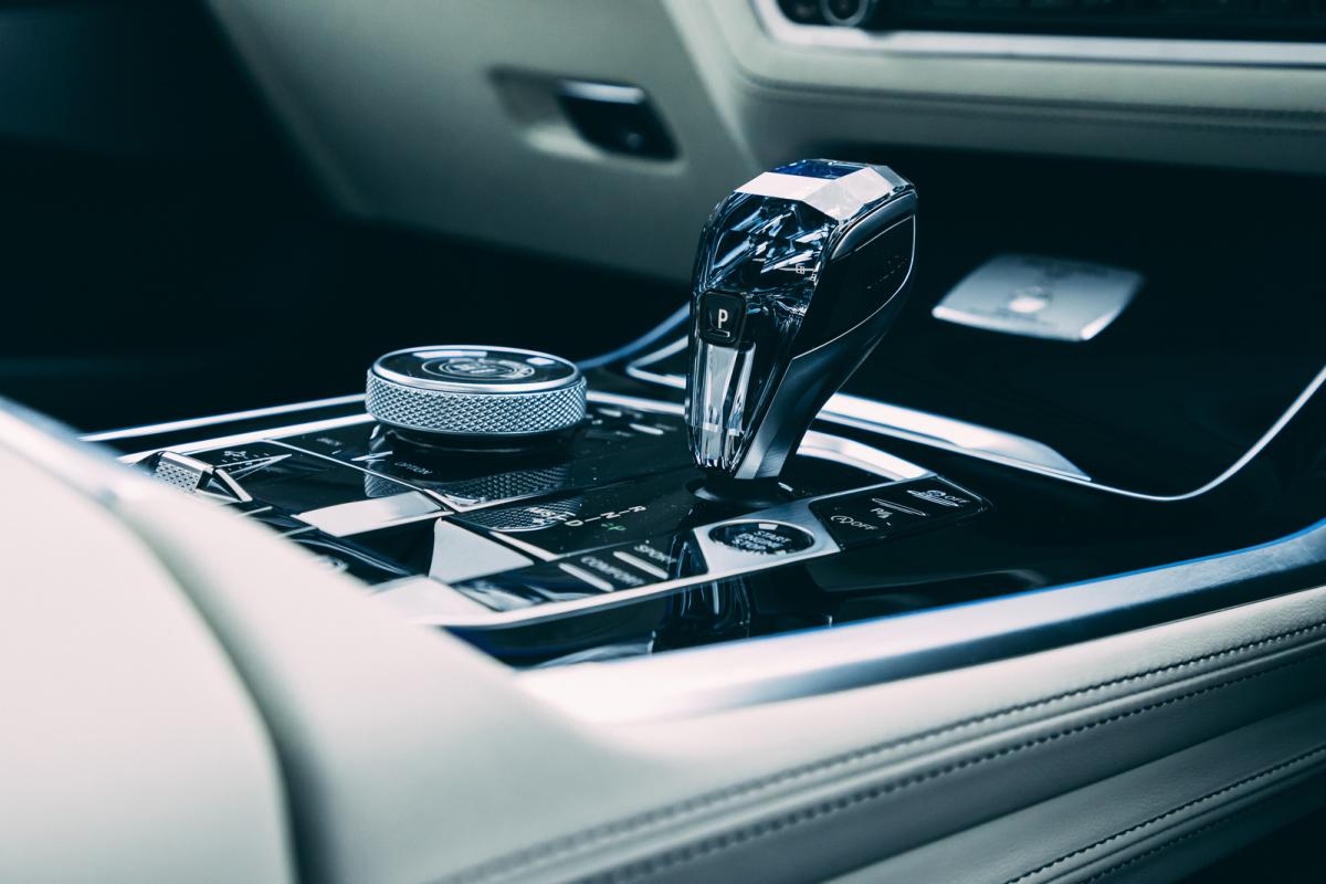 Alpina XB7 2021 interior detail
