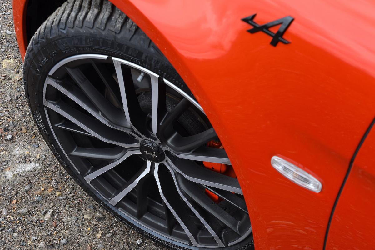 Alpine A110 S alloy wheel