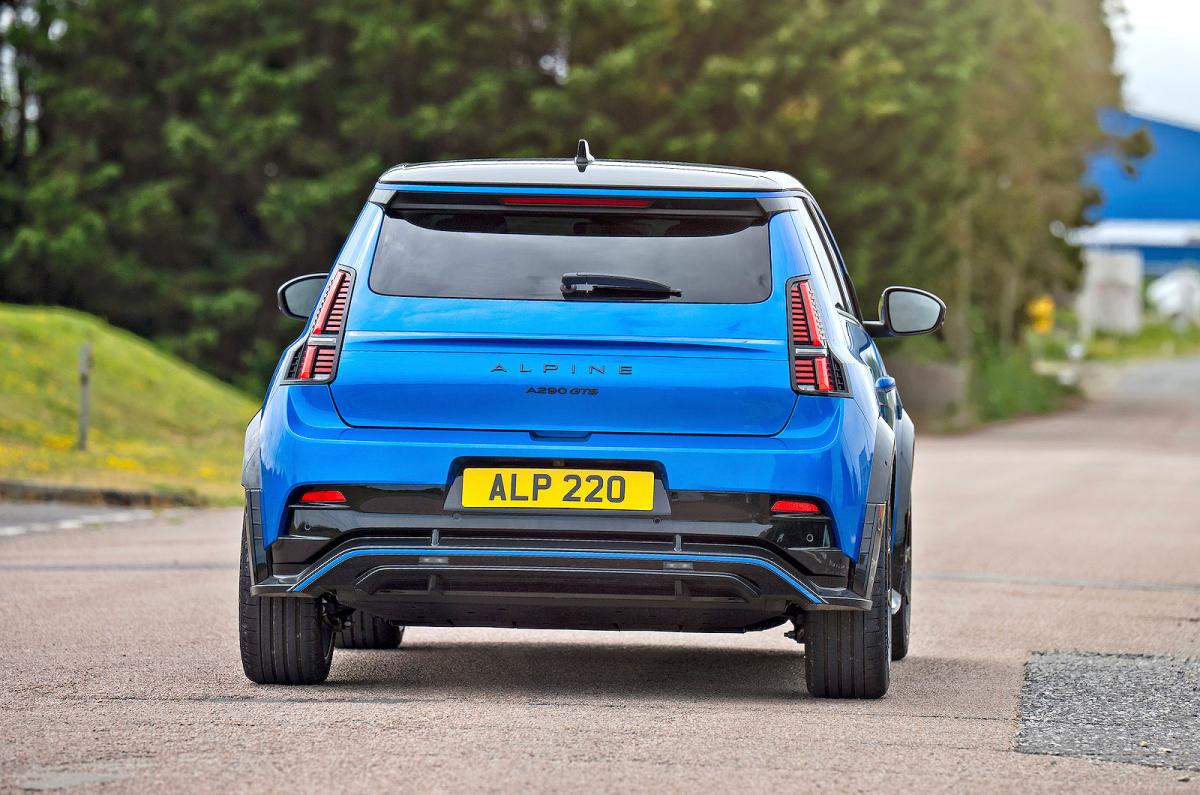 Alpine A290 rear driving
