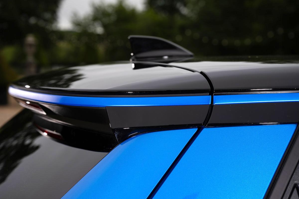 Alpine A290 roof detail