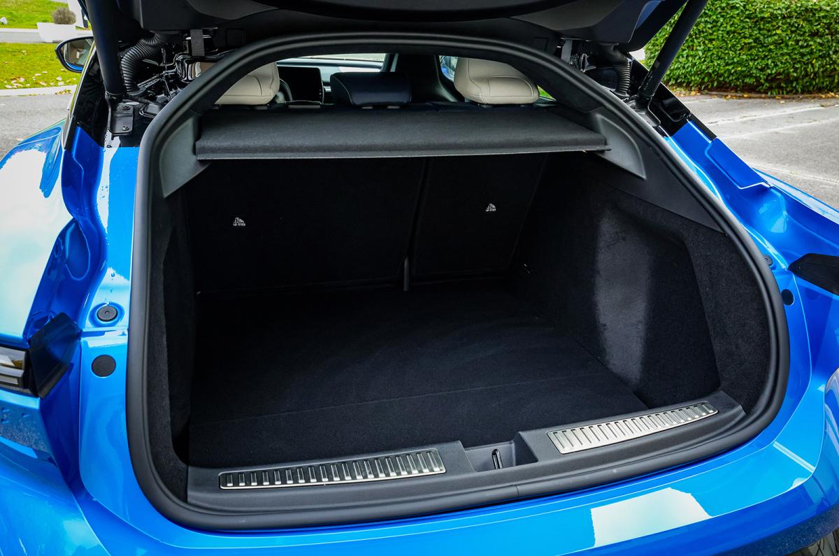 Alpine A390 boot
