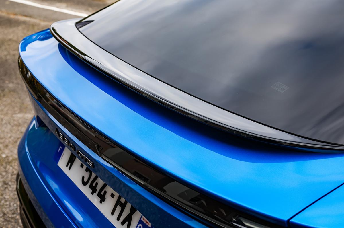 Alpine A390 spoiler