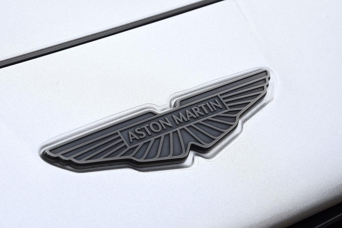 Aston Martin Vanquish badge