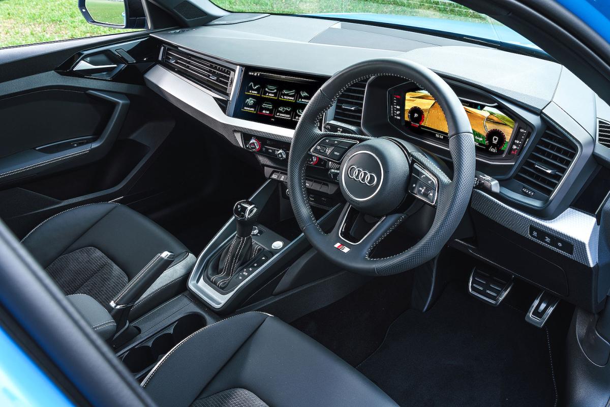 Audi A1 front seats