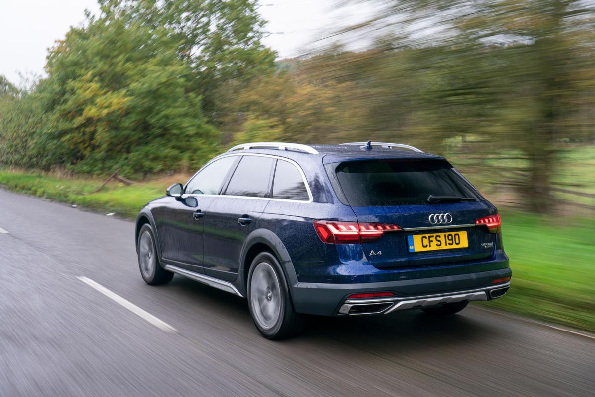 Audi A4 Allroad 2021 rear tracking