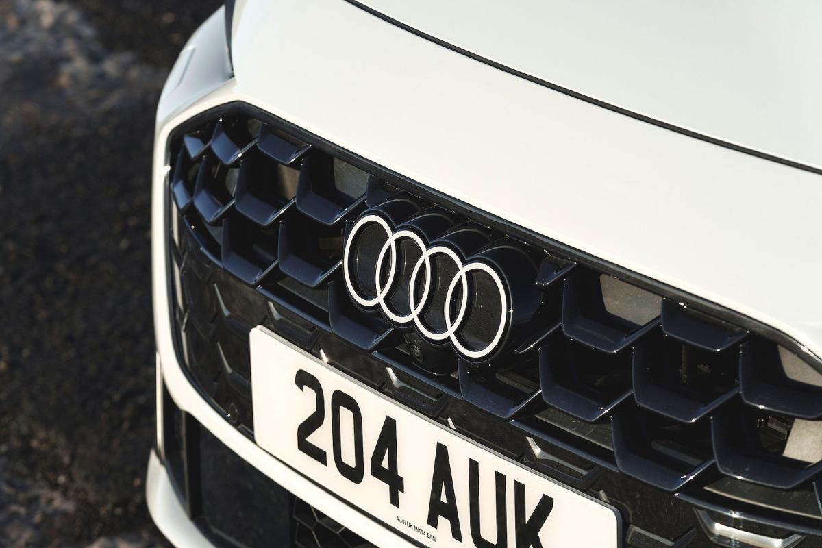 Audi A5 Avant grille