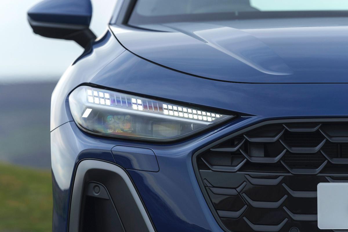 Audi A5 headlights