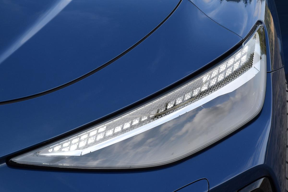 Audi A6 headlights