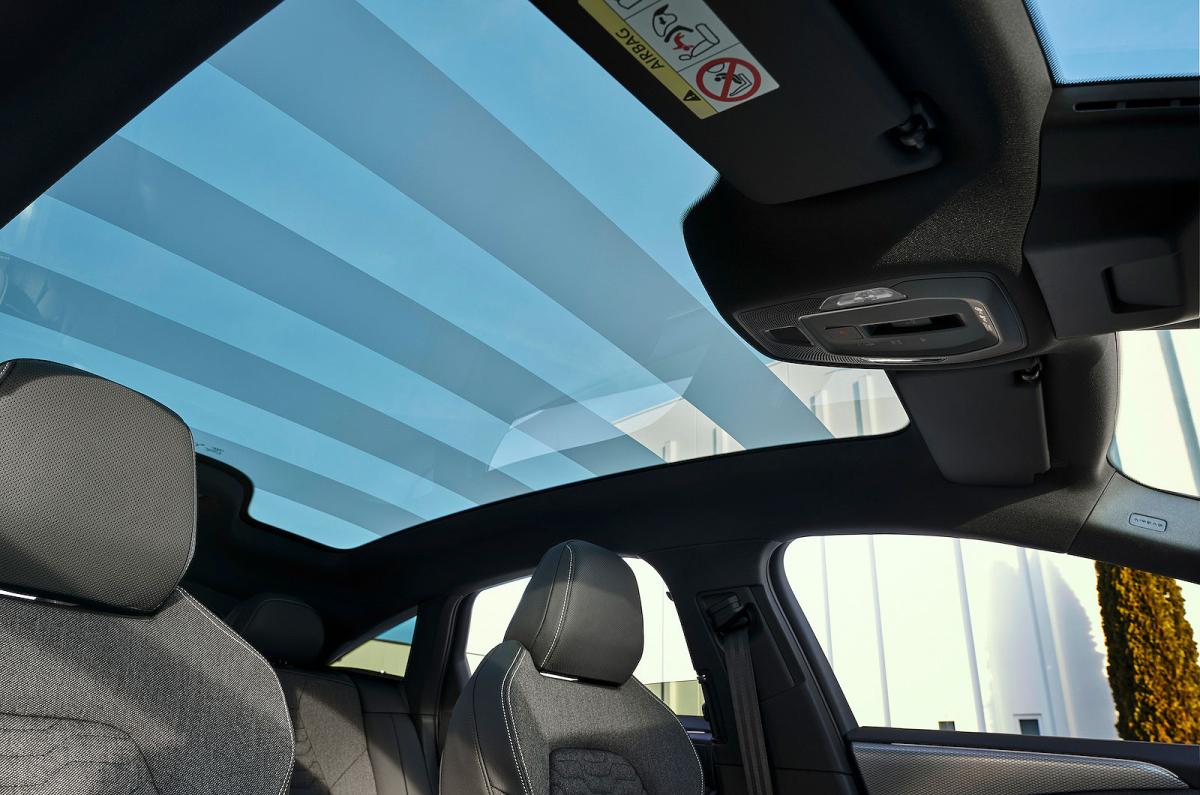 Audi A6 Sportback e-tron panoramic roof
