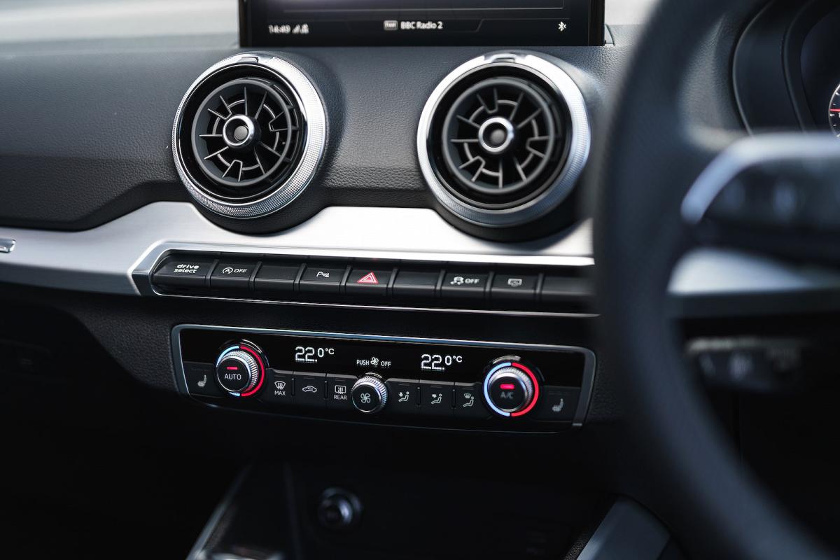 Audi Q2 air-con controls