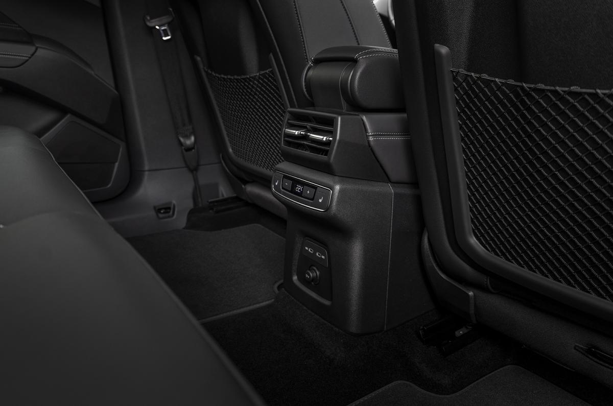 Audi Q4 e-tron air vent detail