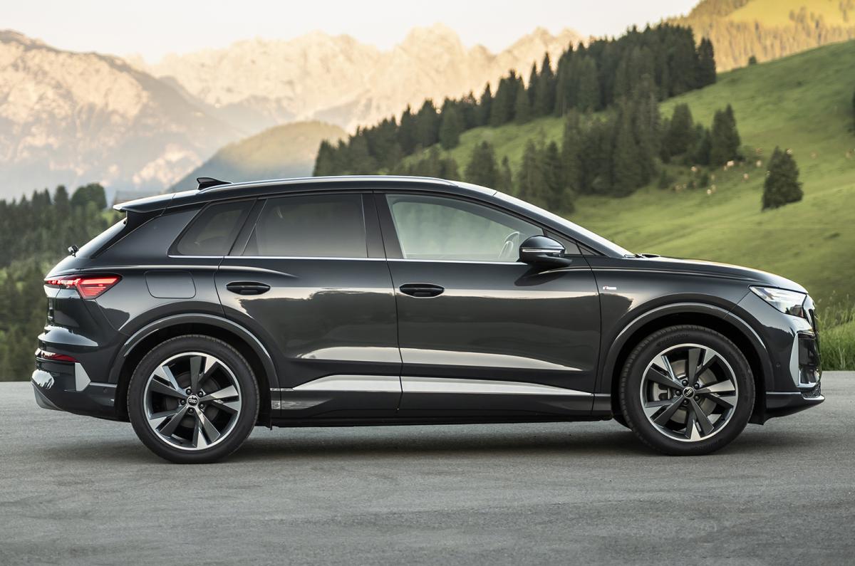 Audi Q4 e-tron static side