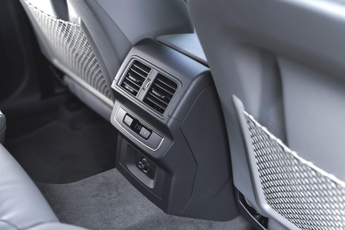 Audi Q5 Sportback interior detail