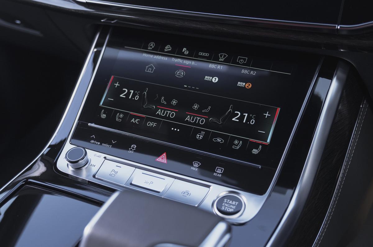 Audi Q7 touchscreen
