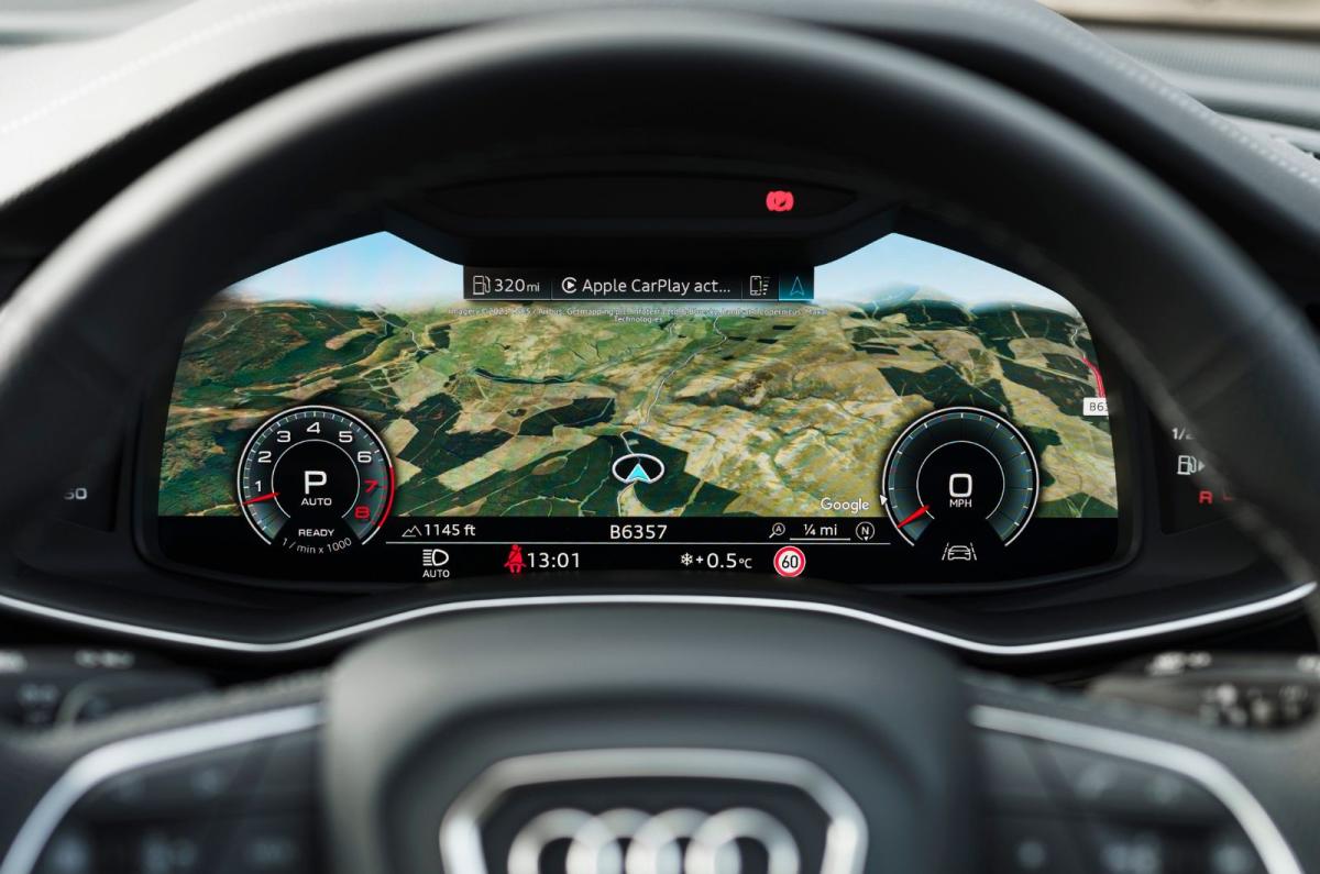 Audi Q8 interior details