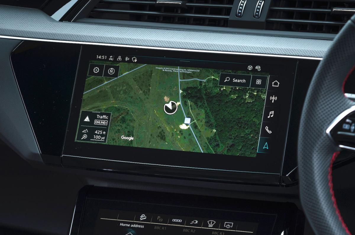 Audi Q8 Sportback e-tron interior infotainment
