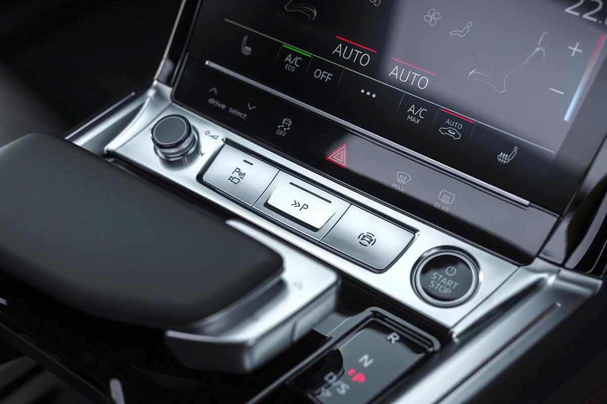 Audi Q8 Sportback e-tron interior detail