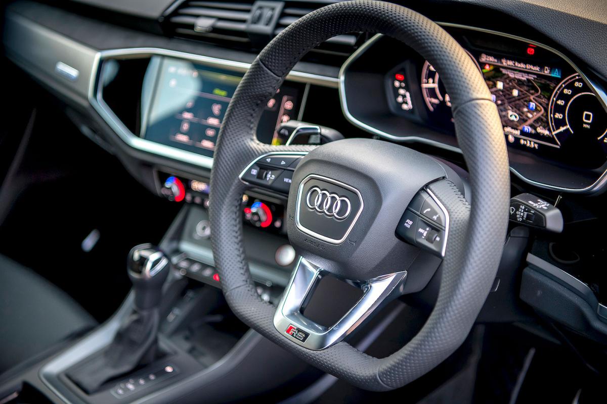 Audi RS Q3 Sportback interior steering wheel